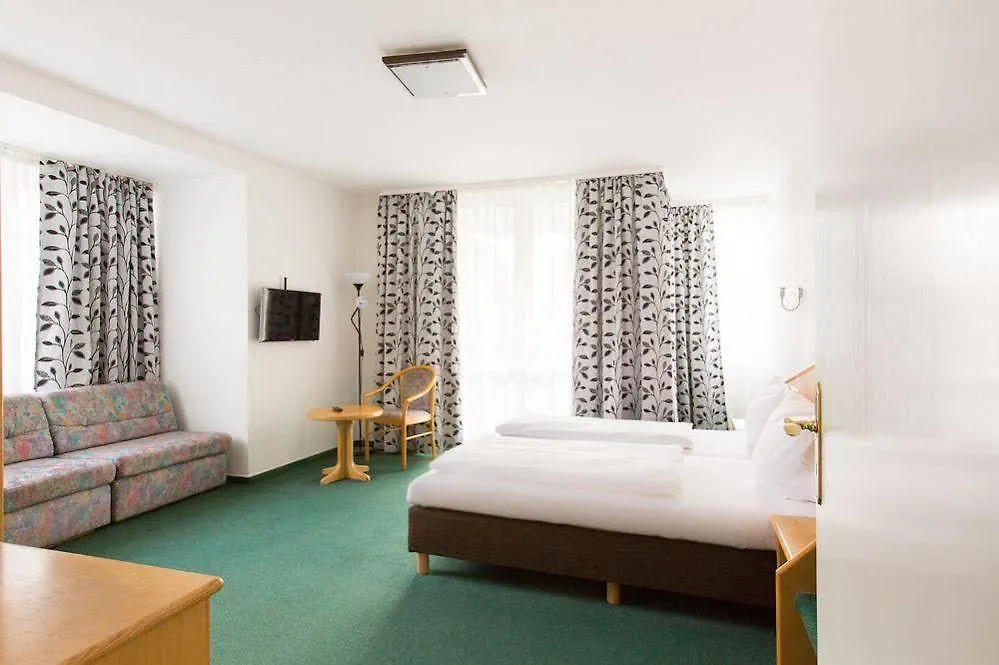 Apart West Im Hotel Esprit Berlin 3*,